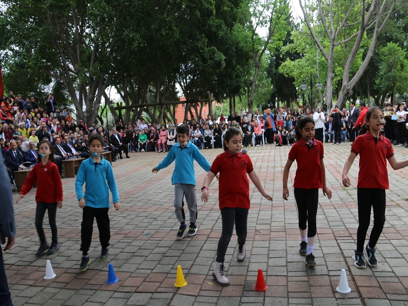 23 NİSAN ULUSAL EGEMENLİK VE ÇOCUK BAYRAMI İLÇEMİZDE COŞKUYLA KUTLANDI